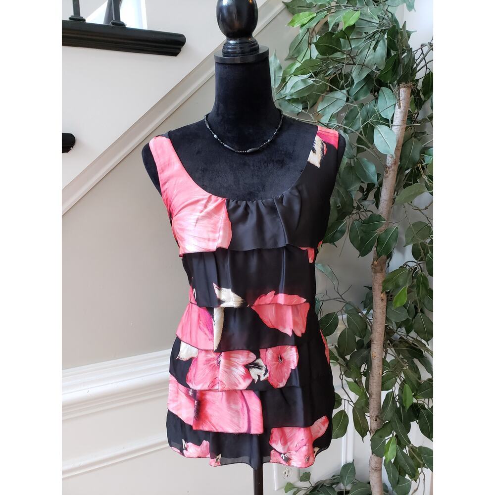 White House Black Market Tank Top Womens M Black Pink Floral Layered Scoop Neck - Picture 1 of 10